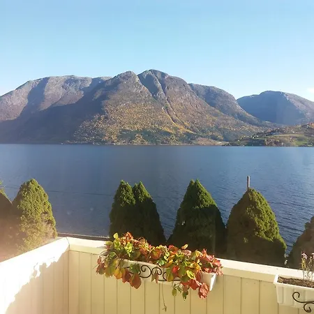 Fjord Land * Grimo