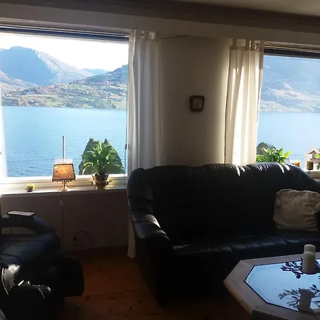 Fjord Land Grimo