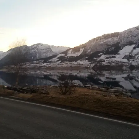 Privat overnatting Fjord Land Grimo