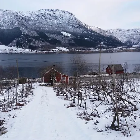 Fjord Land Privat overnatting Grimo